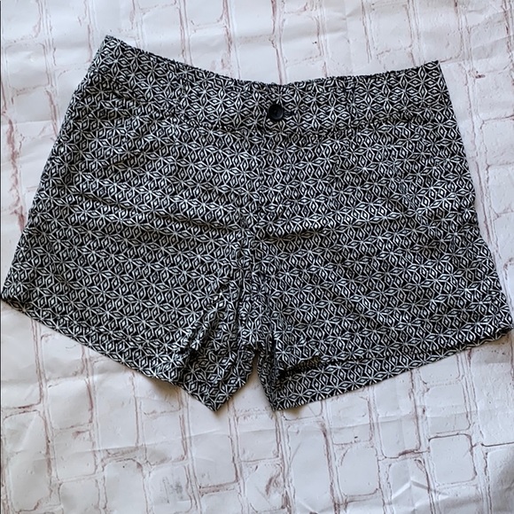 Banana Republic Pants - 5/$15 BANANA REPUBLIC MINI SHORTS